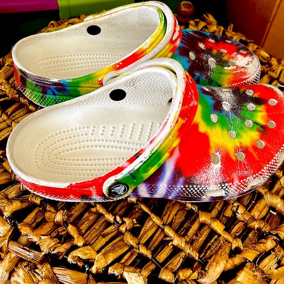 Tye Dye Crocs - Picture 2 of 4